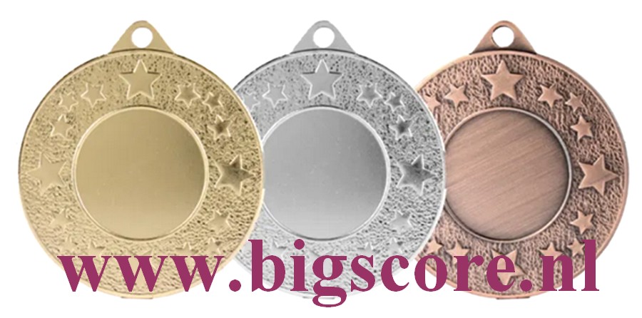 M777 Medaille goud-zilver-brons Ø 50 mm compleet 
